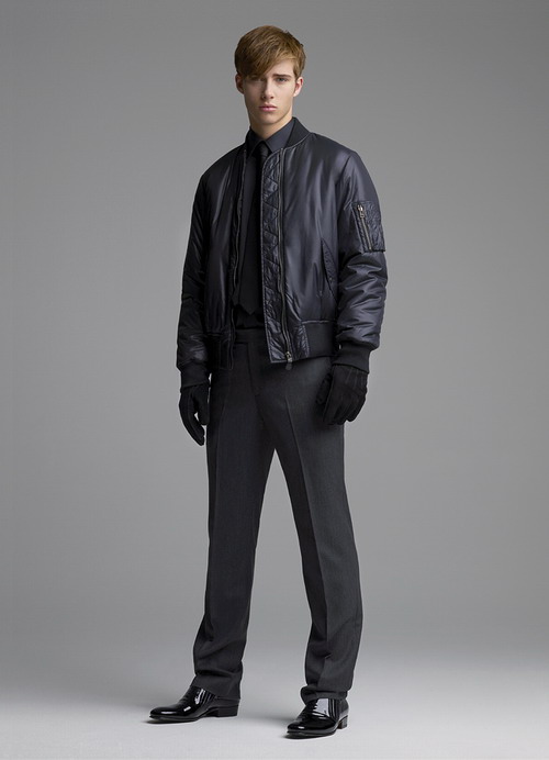 d1b9f3fb12b2463d4e4aea62.jpg