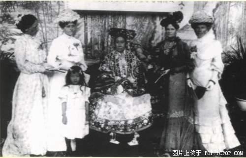 慈禧与西洋贵妇.jpg